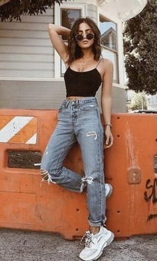 Timeless And Comfy Jean Outfits For Travelling - FashionActivation